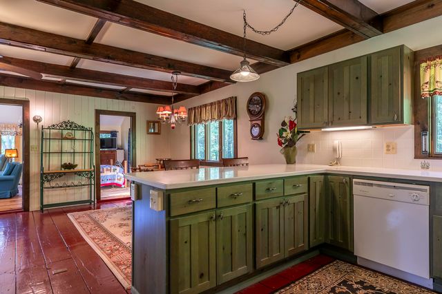 112 Robin Hill Road, Townshend, VT 05353