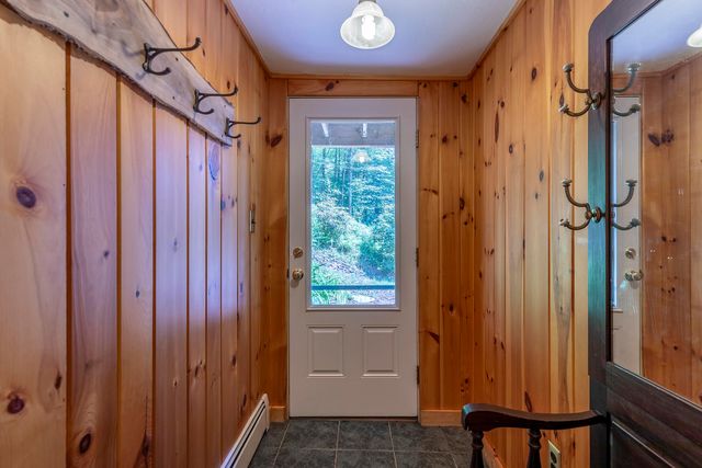 112 Robin Hill Road, Townshend, VT 05353
