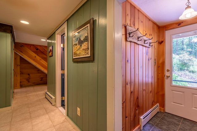 112 Robin Hill Road, Townshend, VT 05353