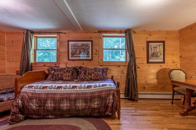 112 Robin Hill Road, Townshend, VT 05353