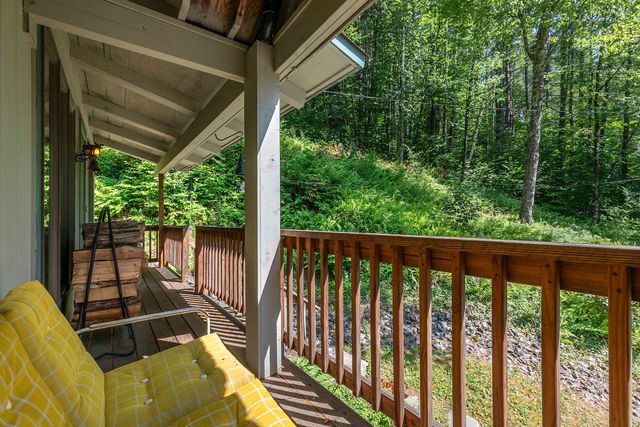 112 Robin Hill Road, Townshend, VT 05353