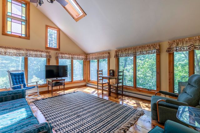 112 Robin Hill Road, Townshend, VT 05353