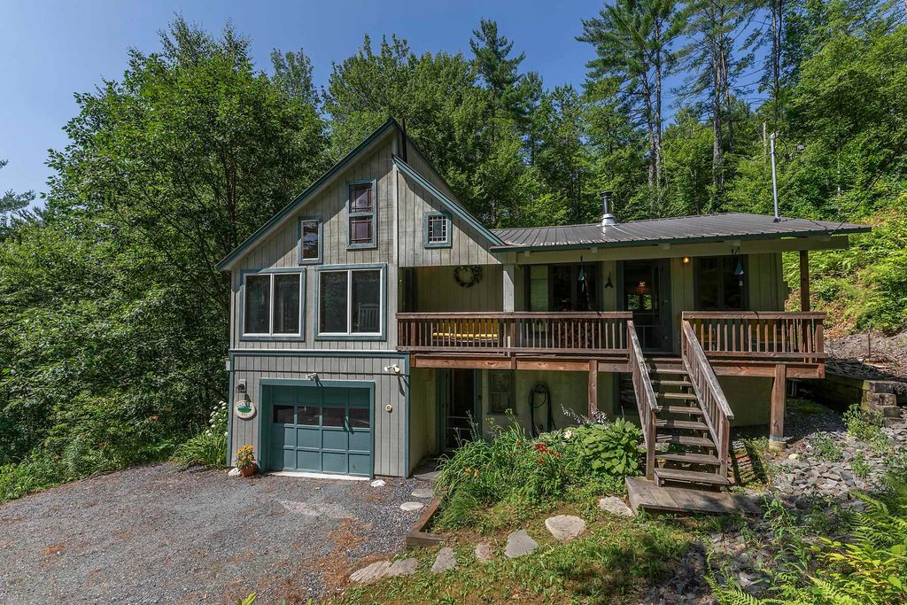 112 Robin Hill Road, Townshend, VT 05353