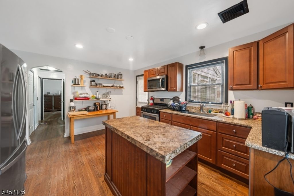 518 Thompson Ave, Roselle Boro, NJ 07203 — photo 5