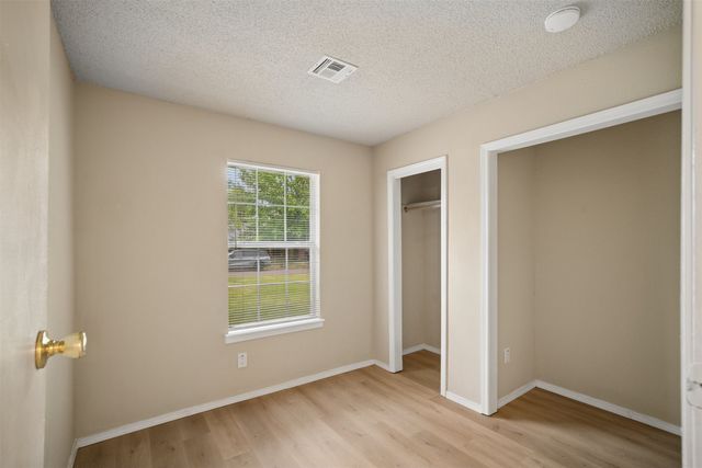 14004 S Poplar Street, Glenpool, OK 74033