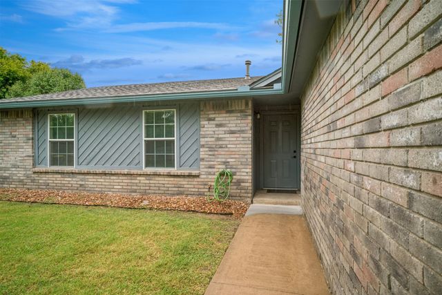 14004 S Poplar Street, Glenpool, OK 74033