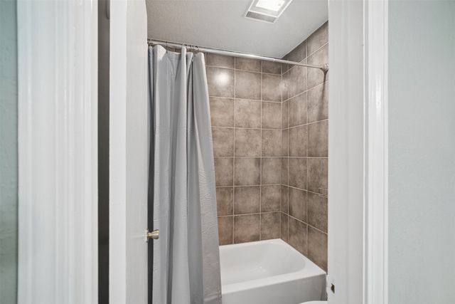 14004 S Poplar Street, Glenpool, OK 74033