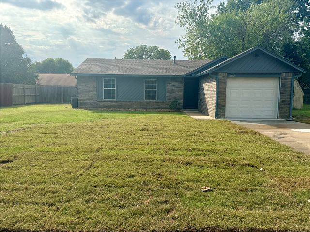 14004 S Poplar Street, Glenpool, OK 74033