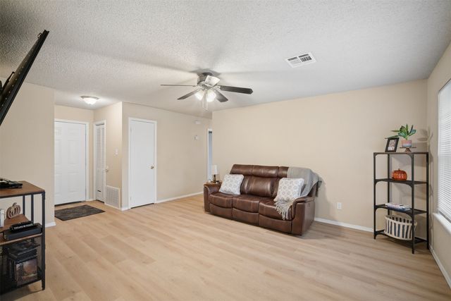 14004 S Poplar Street, Glenpool, OK 74033