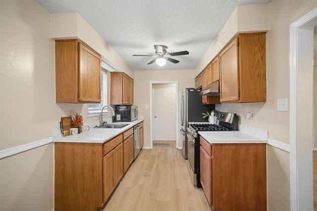 14004 S Poplar Street, Glenpool, OK 74033