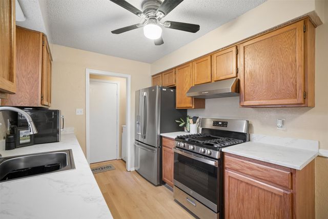 14004 S Poplar Street, Glenpool, OK 74033