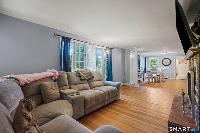 27 Bevin Boulevard, East Hampton, CT 06424
