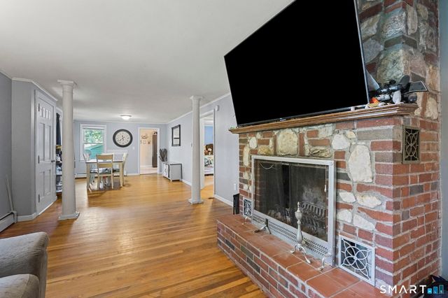 27 Bevin Boulevard, East Hampton, CT 06424