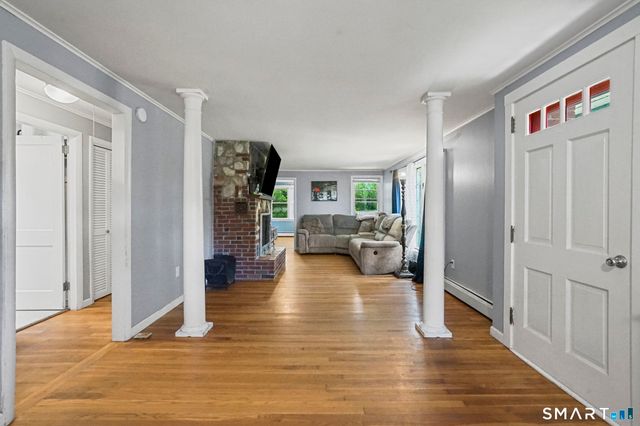 27 Bevin Boulevard, East Hampton, CT 06424