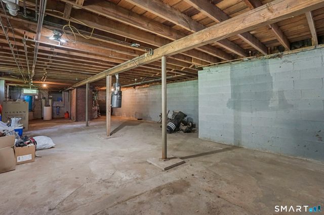 27 Bevin Boulevard, East Hampton, CT 06424