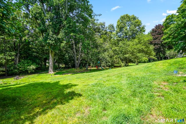 27 Bevin Boulevard, East Hampton, CT 06424