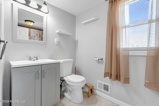 367 S Green Street, Tuckerton, NJ 08087