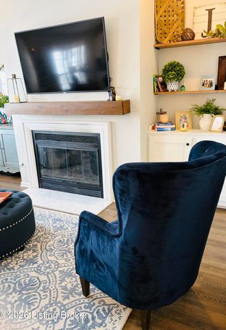 1277 Parkway Gardens Ct 211-C, Louisville, KY 40217