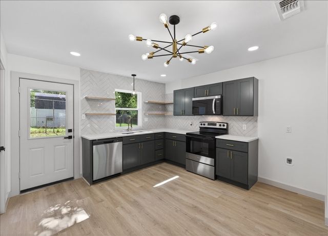 512 Mirike Drive, White Settlement, TX 76108