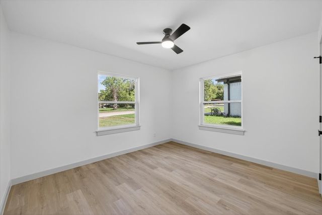 512 Mirike Drive, White Settlement, TX 76108