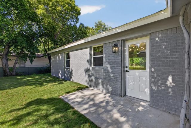 512 Mirike Drive, White Settlement, TX 76108