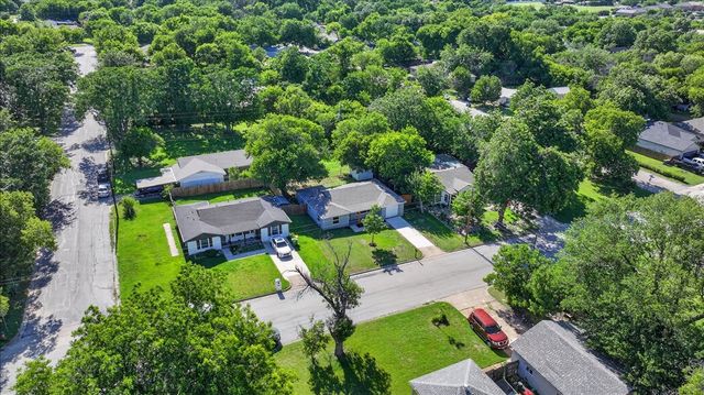 512 Mirike Drive, White Settlement, TX 76108
