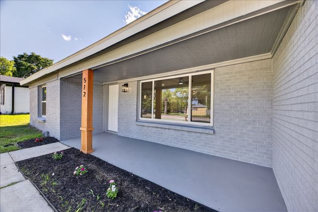 512 Mirike Drive, White Settlement, TX 76108