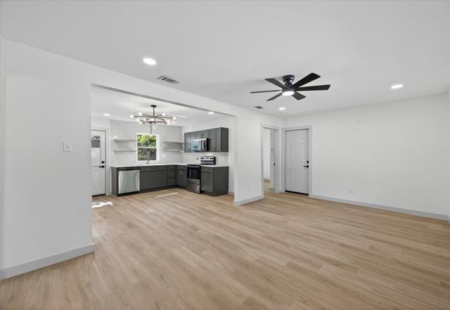 512 Mirike Drive, White Settlement, TX 76108