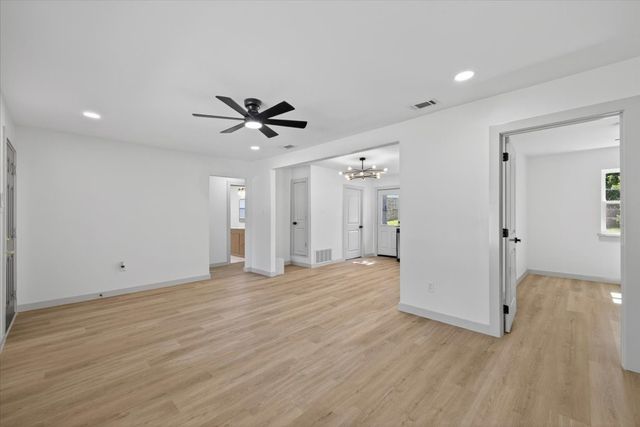 512 Mirike Drive, White Settlement, TX 76108