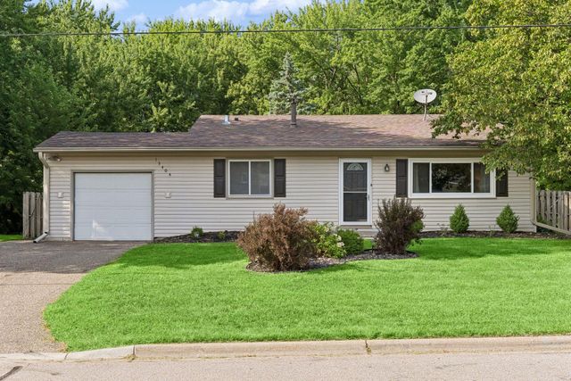 13404 Arthur Street W, Minnetonka, MN 55305