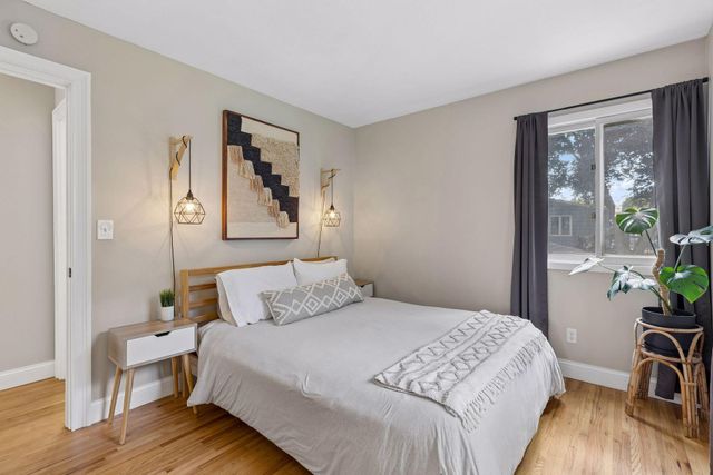 13404 Arthur Street W, Minnetonka, MN 55305