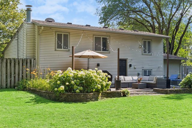 13404 Arthur Street W, Minnetonka, MN 55305