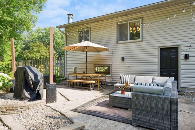 13404 Arthur Street W, Minnetonka, MN 55305