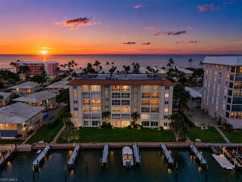 2600 Gulf Shore BLVD N 42, NAPLES, FL 34103 — photo 2