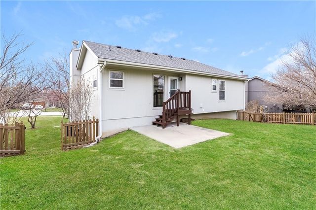 8424 NE 107th Court, Kansas City, MO 64157