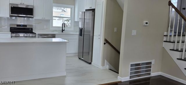 22 Robin Pl, Sayreville Boro, NJ 08859