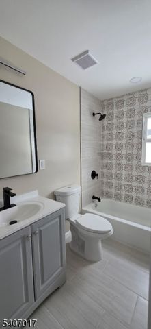 22 Robin Pl, Sayreville Boro, NJ 08859