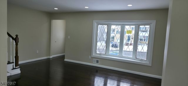 22 Robin Pl, Sayreville Boro, NJ 08859