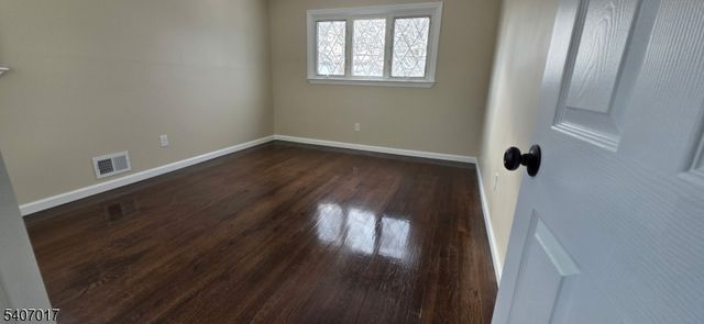 22 Robin Pl, Sayreville Boro, NJ 08859