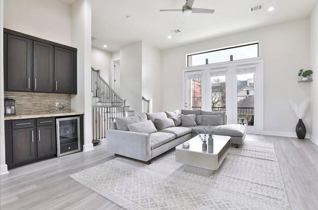 4104 Marina Street, Houston, TX 77007