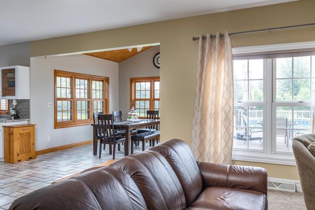 5193 HIGH POINTE DRIVE, Winneconne, WI 54986
