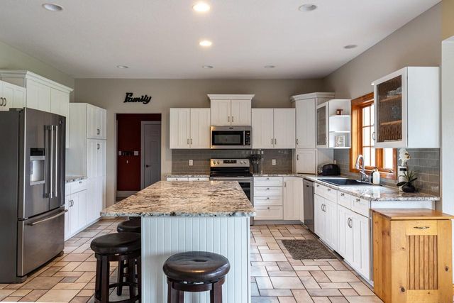 5193 HIGH POINTE DRIVE, Winneconne, WI 54986