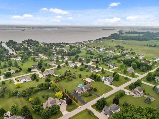 5193 HIGH POINTE DRIVE, Winneconne, WI 54986