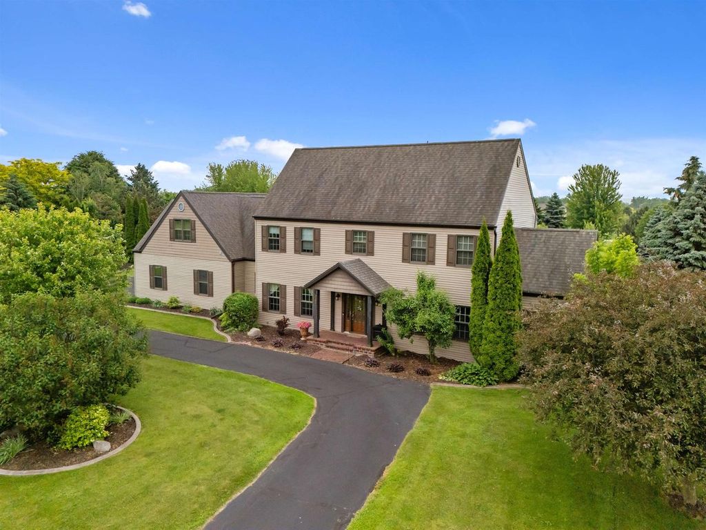 5193 HIGH POINTE DRIVE, Winneconne, WI 54986