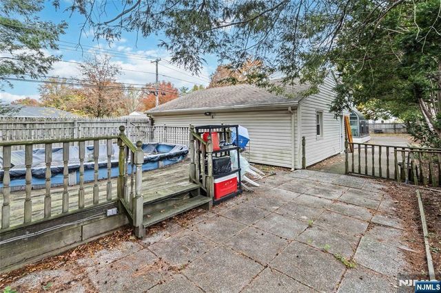 366 E Spring Valley Road, Paramus, NJ 07652