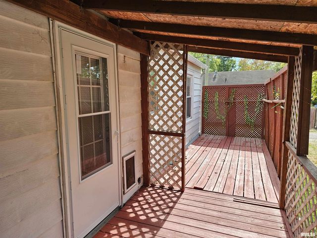 713 N 10TH Street, Mt Vernon, IL 62864