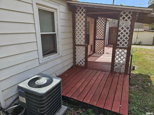 713 N 10TH Street, Mt Vernon, IL 62864