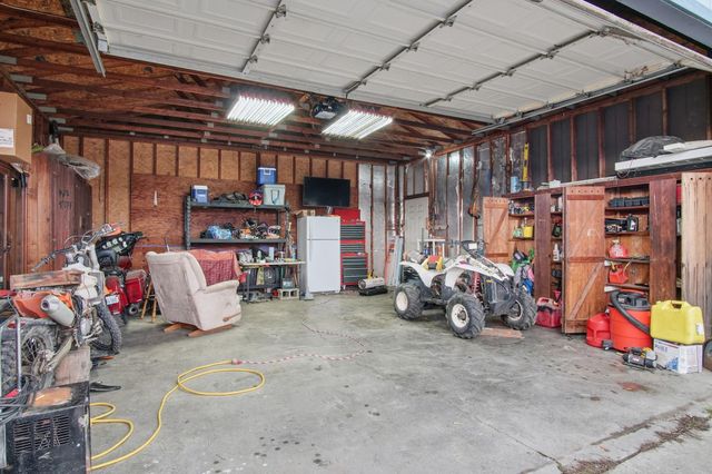 261 Hardy Rd, Lamont, WA 99017