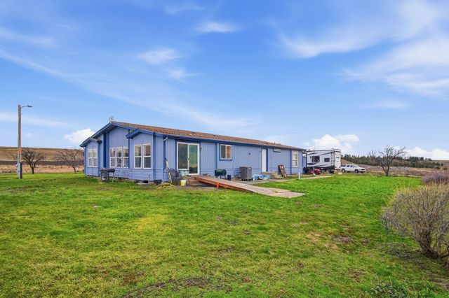 261 Hardy Rd, Lamont, WA 99017