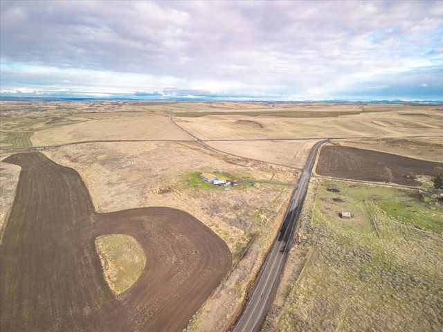 261 Hardy Rd, Lamont, WA 99017